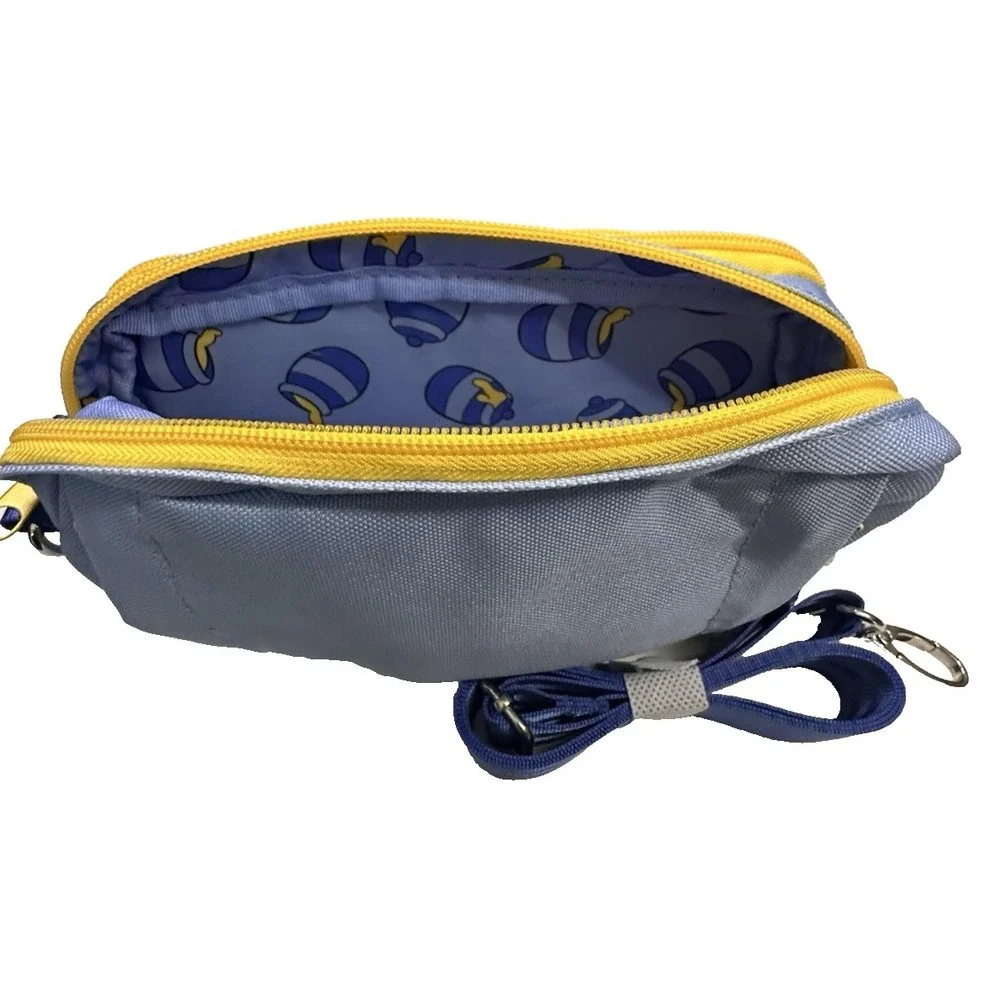 Disney Winnie the Pooh Hip Pack and Detachable Crossbody Adjustable Strap NWT